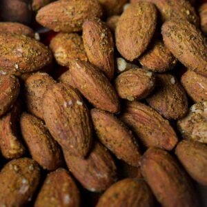 amandes-au-curry-maison-bruyere-de-chandeau-degustation