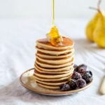 Miel De Chandeau 100% naturel, récolté en France, utilisé dans des recettes ou dégustations, sans produits chimiques.